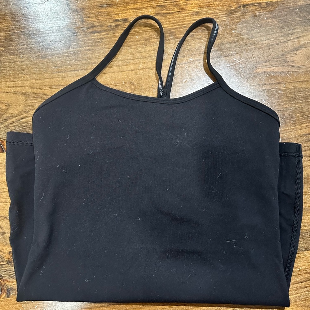 Lululemon Power Y Tank. Size 4. Smoke free home.